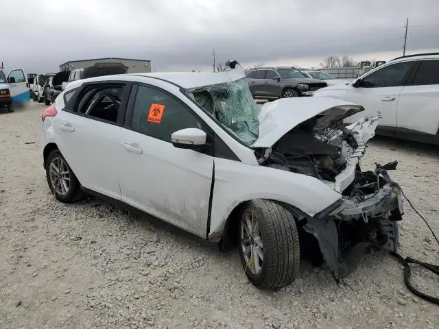 2015 FORD FOCUS SE  