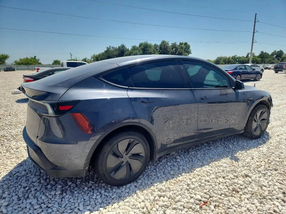 2026 TESLA MODEL Y   