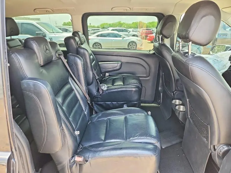 2018 MERCEDES-BENZ METRIS   
