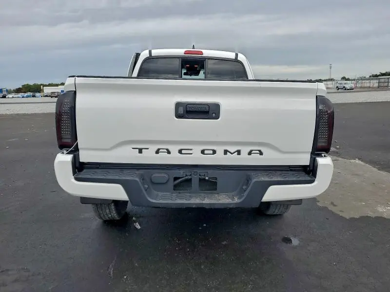 2019 TOYOTA TACOMA SR  