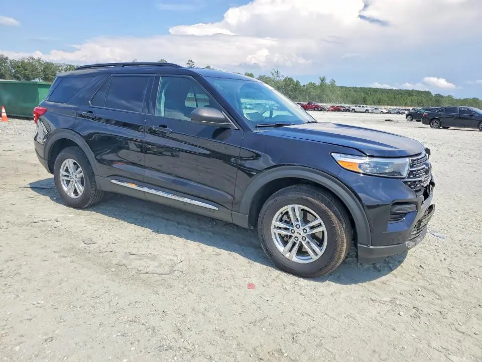 2021 FORD EXPLORER XLT  