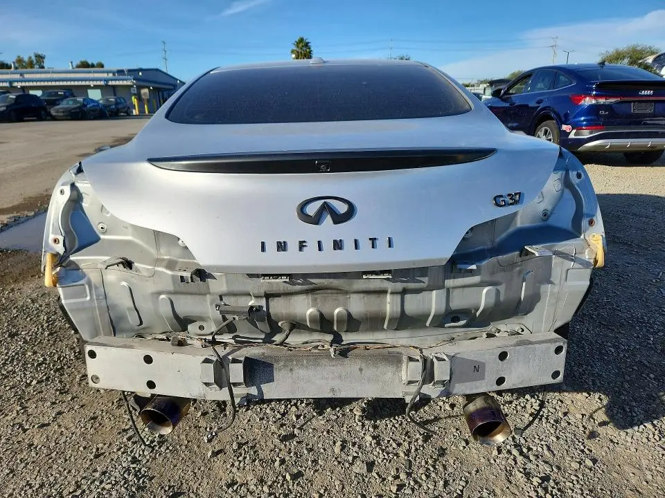 2011 INFINITI G37 BASE  