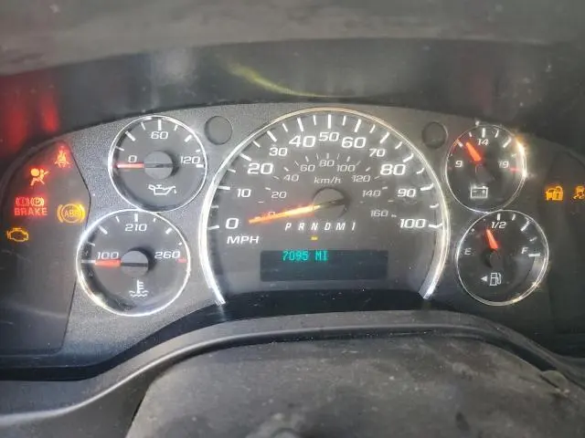 2025 GMC SAVANA G2500  