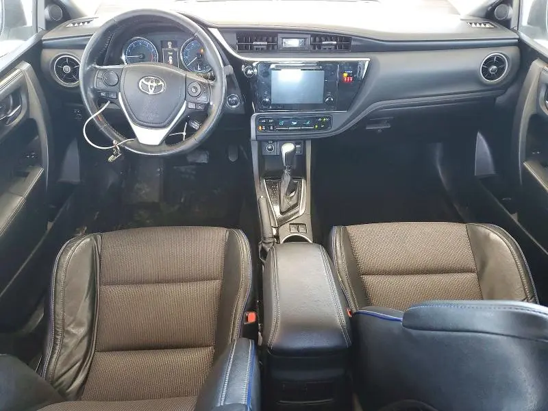 2018 TOYOTA COROLLA SE  
