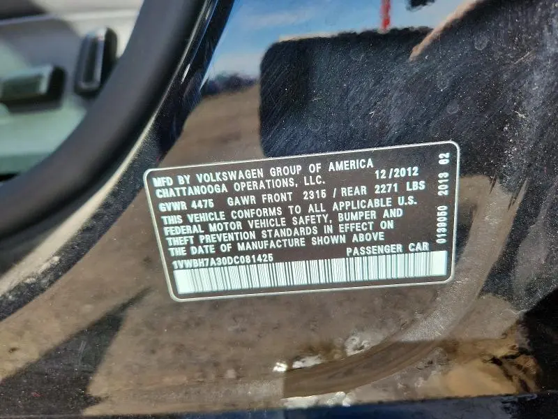 2013 VOLKSWAGEN PASSAT SE  