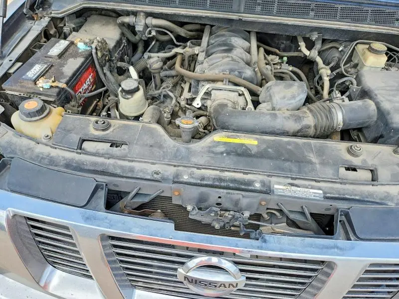2015 NISSAN TITAN SV  