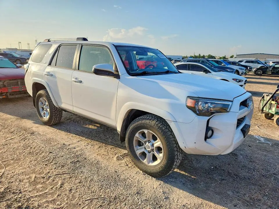2019 TOYOTA 4RUNNER SR5  