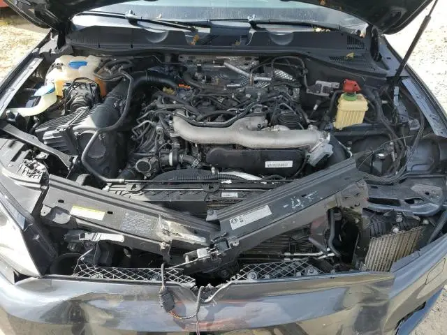 2012 VOLKSWAGEN TOUAREG V6 TDI  