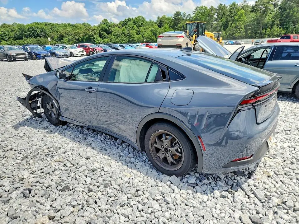 2025 TOYOTA PRIUS LE  