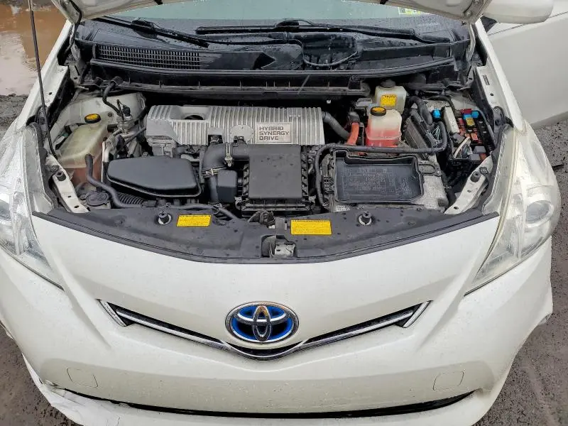 2012 TOYOTA PRIUS V THREE  