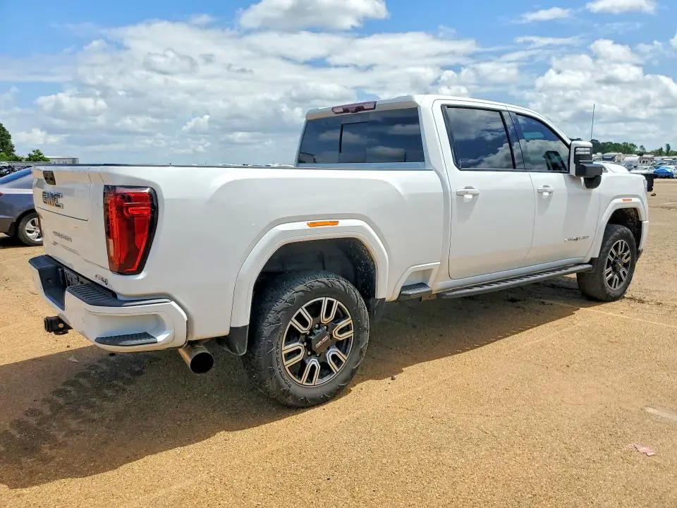 2022 GMC SIERRA K2500 AT4  