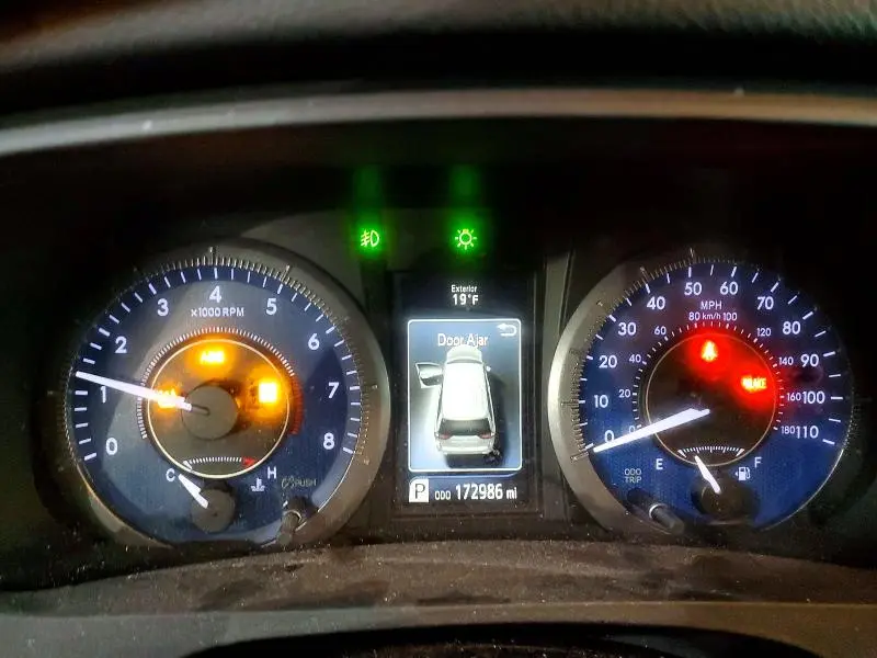 2015 TOYOTA SIENNA XLE  