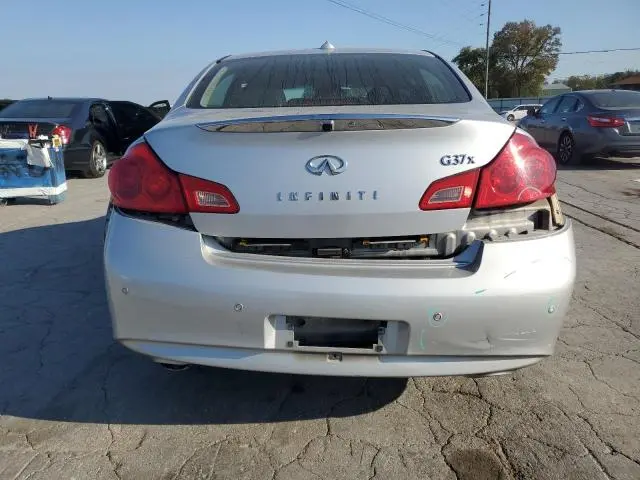2011 INFINITI G37   