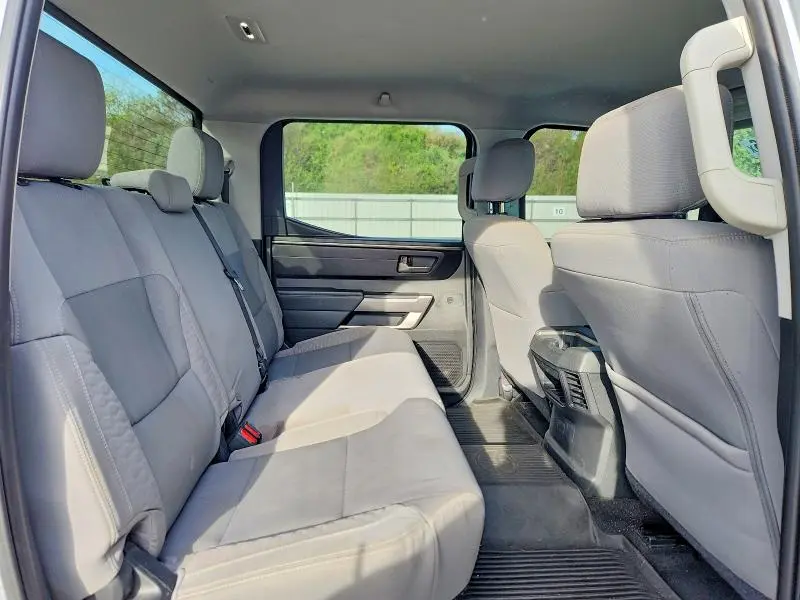 2022 TOYOTA TUNDRA SR5  