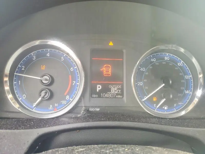 2018 TOYOTA COROLLA LE  