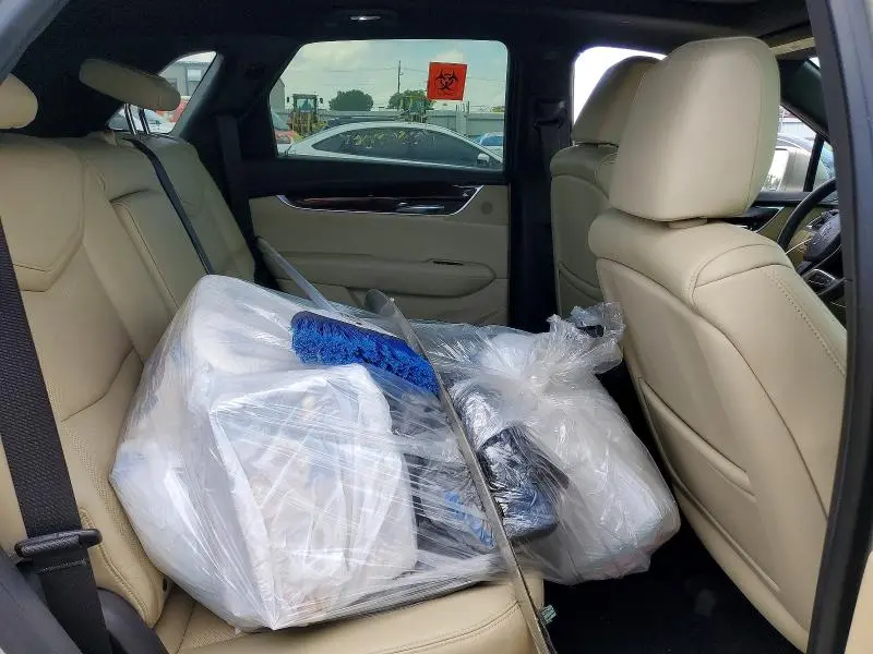 2017 CADILLAC XT5 LUXURY  