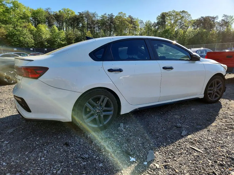 2021 KIA FORTE GT LINE  