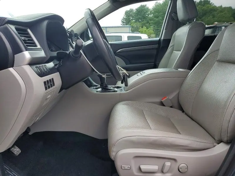 2017 TOYOTA HIGHLANDER LIMITED PLATINUM  