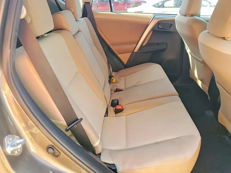 2013 TOYOTA RAV4 LE  