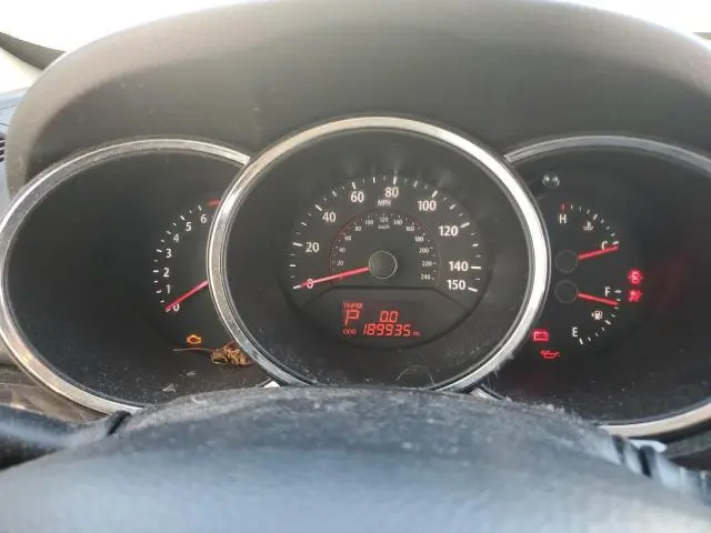 2011 KIA SORENTO BASE  