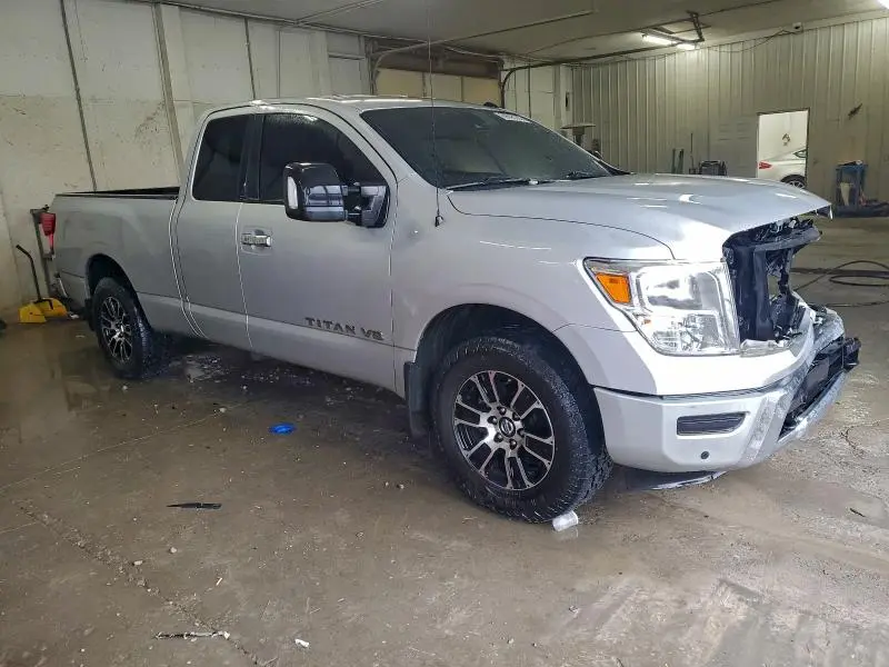 2020 NISSAN TITAN SV  