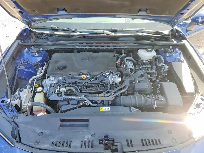 2025 TOYOTA CAMRY XLE  