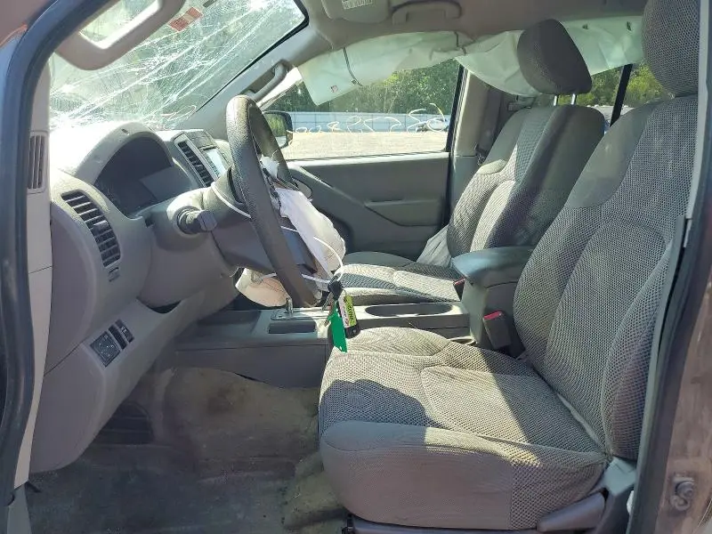 2017 NISSAN FRONTIER SV  