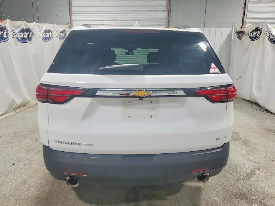 2023 CHEVROLET TRAVERSE LT  