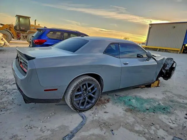 2022 DODGE CHALLENGER SXT  
