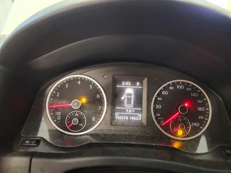 2013 VOLKSWAGEN TIGUAN S  