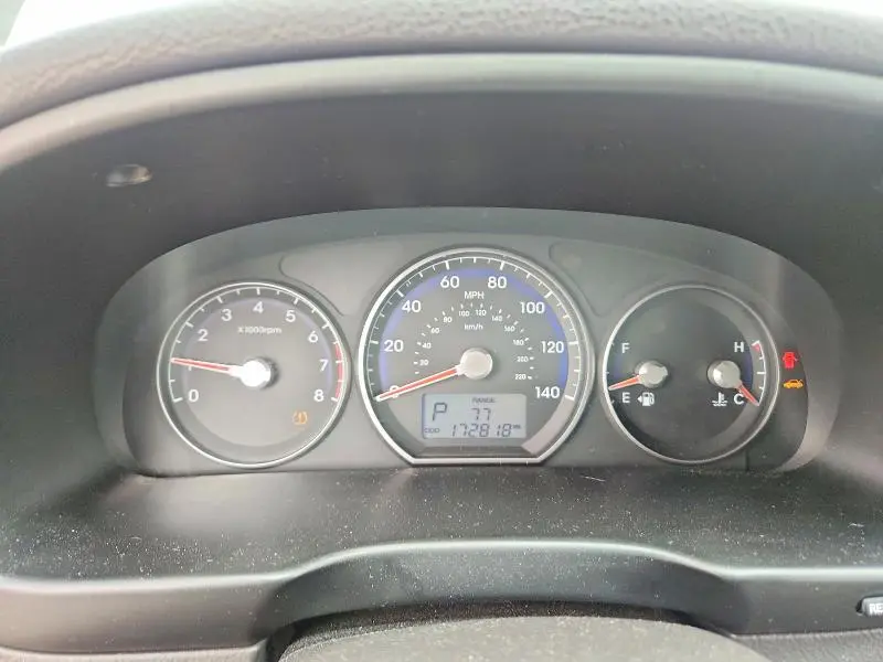 2010 HYUNDAI SANTA FE GLS  