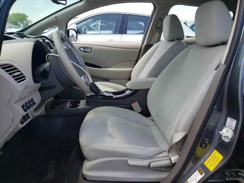 2014 NISSAN LEAF SV  