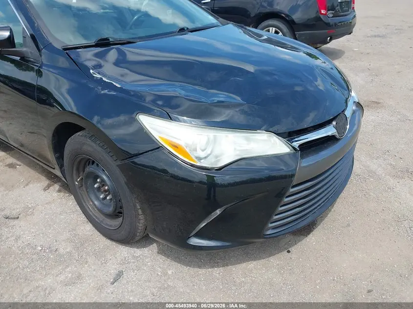 2016 TOYOTA CAMRY LE
