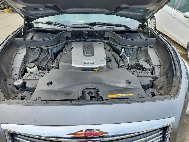 2016 INFINITI QX70 BASE  