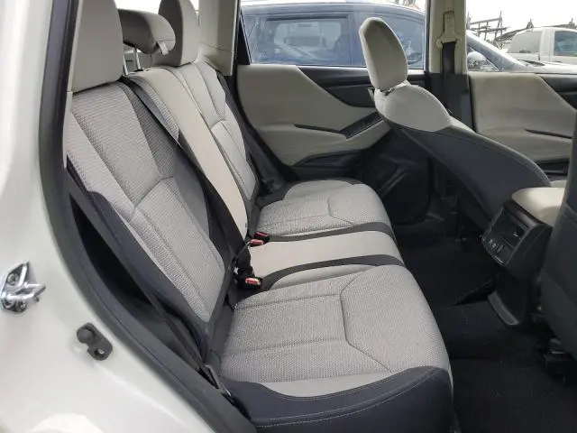 2024 SUBARU FORESTER   