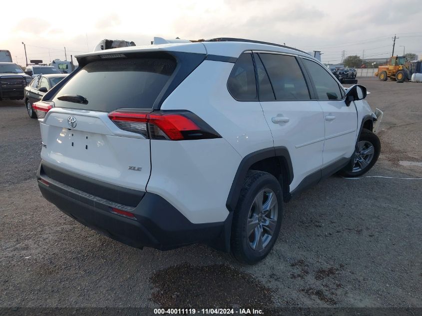 2022 TOYOTA RAV4 XLE