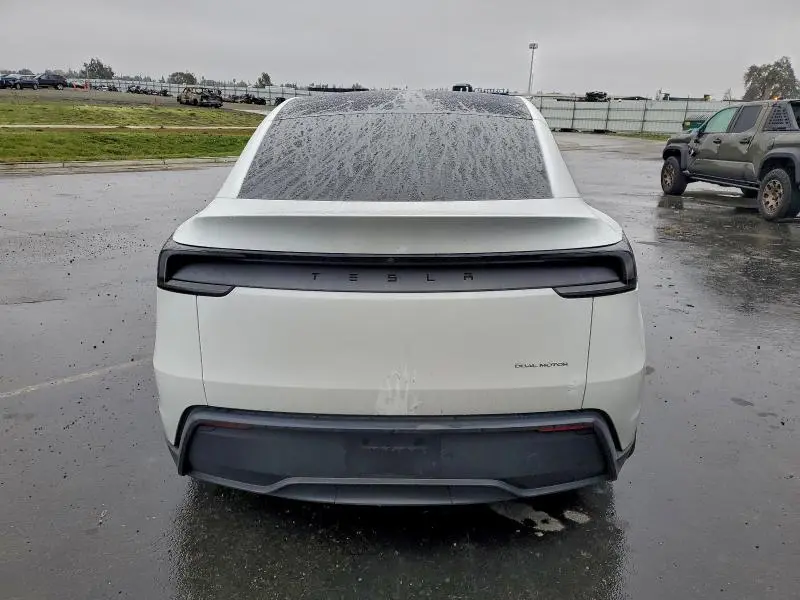 2026 TESLA MODEL Y   