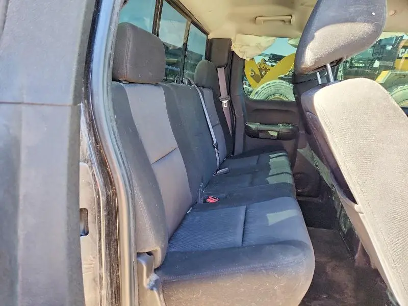 2011 CHEVROLET SILVERADO K1500 LT  