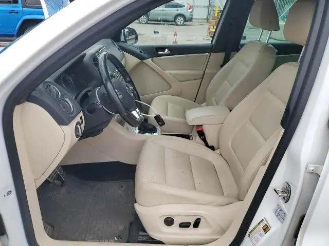 2016 VOLKSWAGEN TIGUAN S  