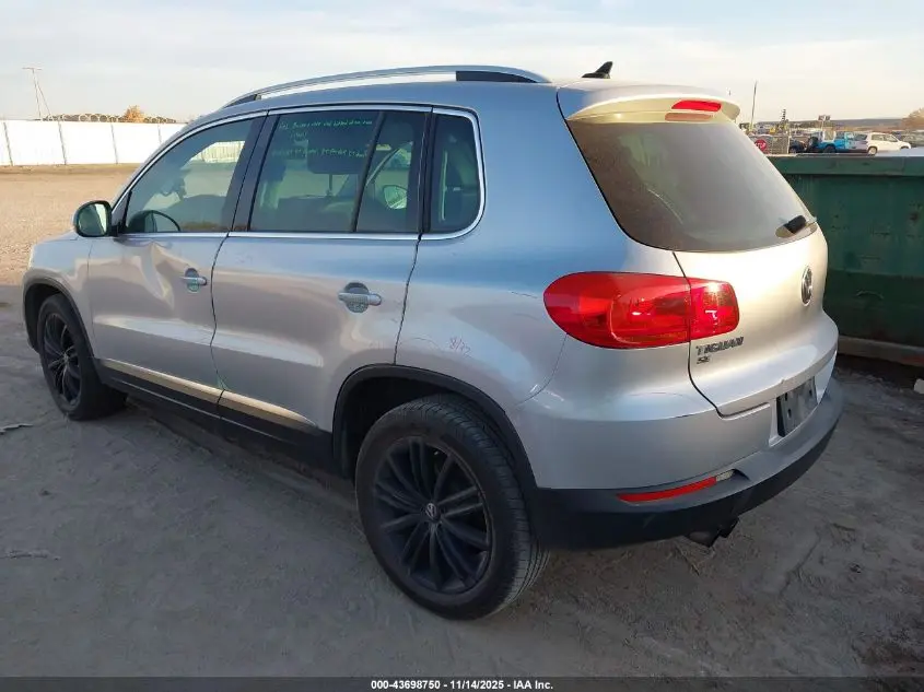 2016 VOLKSWAGEN TIGUAN SE