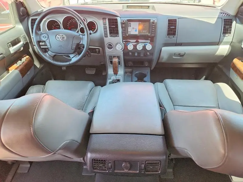 2012 TOYOTA TUNDRA CREWMAX LIMITED  