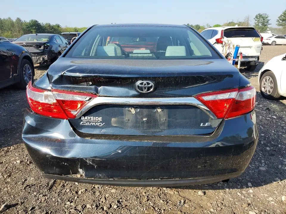 2016 TOYOTA CAMRY LE  