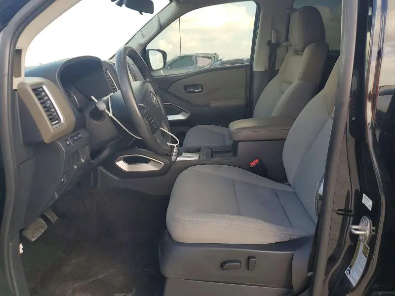 2022 NISSAN FRONTIER SV  