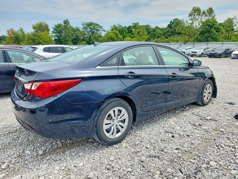 2012 HYUNDAI SONATA GLS  