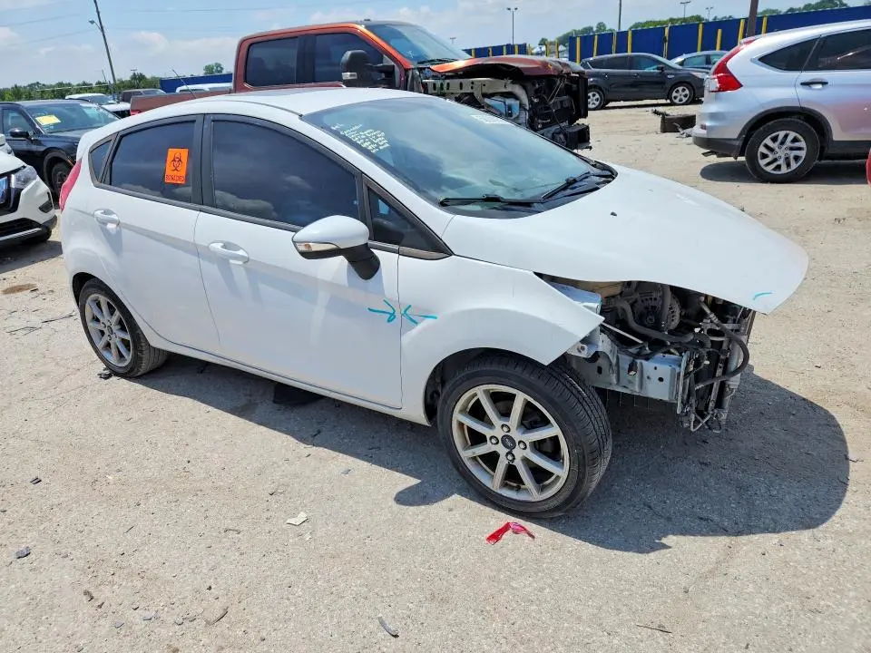 2016 FORD FIESTA SE  
