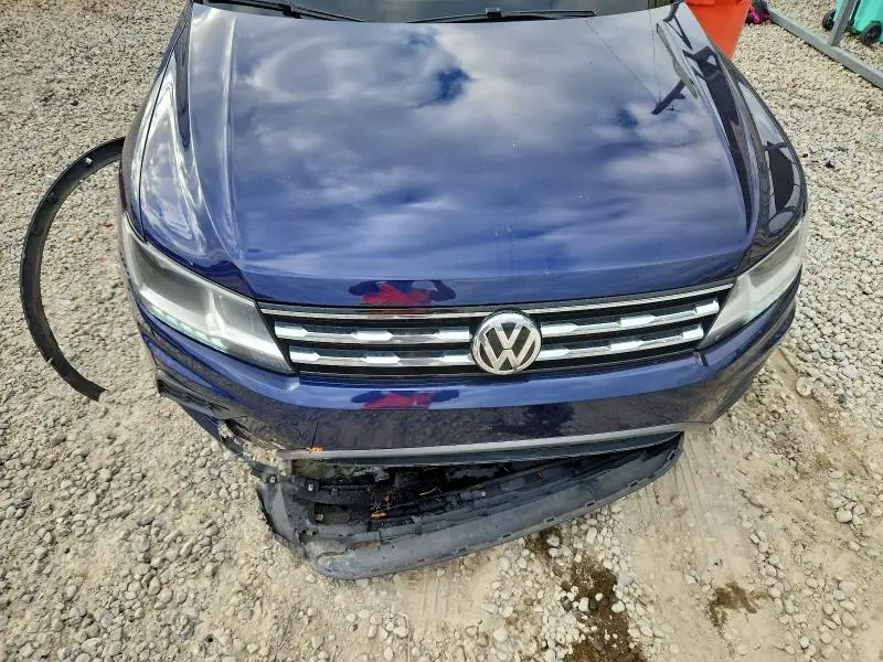 2021 VOLKSWAGEN TIGUAN SE  