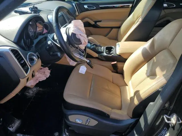 2016 PORSCHE CAYENNE   