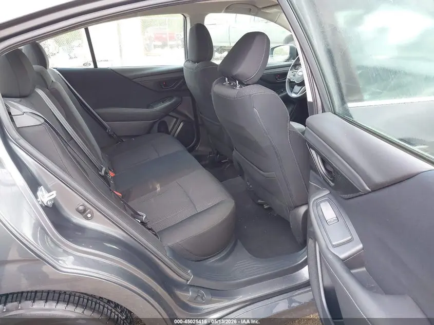 2022 SUBARU LEGACY  