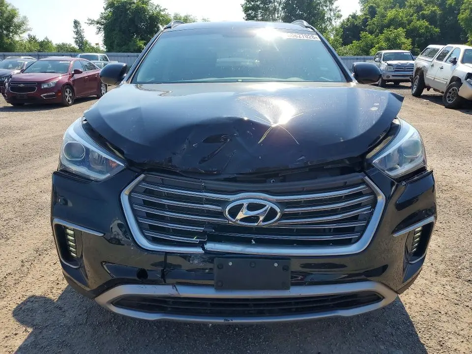 2018 HYUNDAI SANTA FE SE  