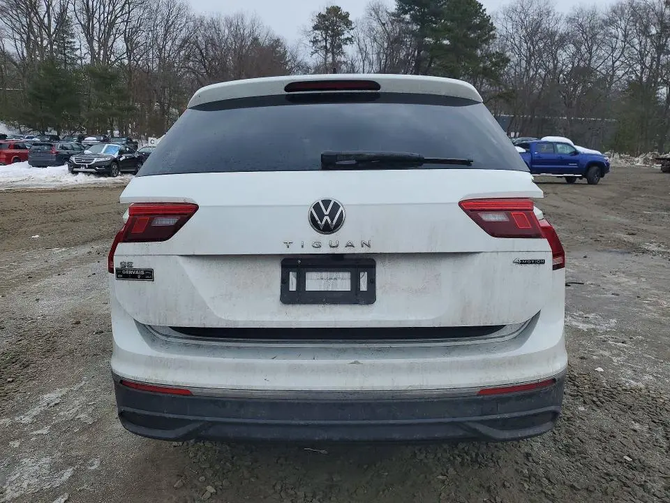 2024 VOLKSWAGEN TIGUAN SE  